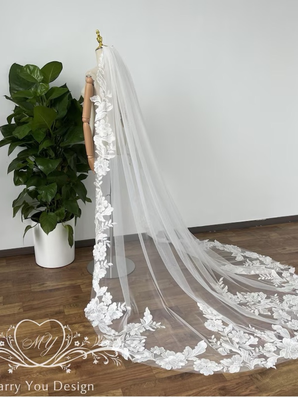 White Floral Lace Cathedral Veil - Unknown Brand- 90 inches- Chapel Length